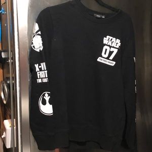💫Vintage 2007 Star Wars Sweatshirt- 443 $25 or $20 w/offer